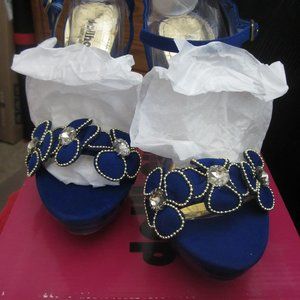 NIB  4" Colbalt Blue Flower Embellished Sling Back